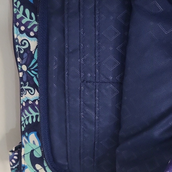 Vera Bradley Small Crossbody Quilted Bag - Picture 3 of 10